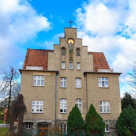 Domus Mariae Gietrzwald Hostel Екстериор снимка