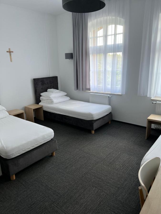 Domus Mariae Gietrzwald Hostel Екстериор снимка