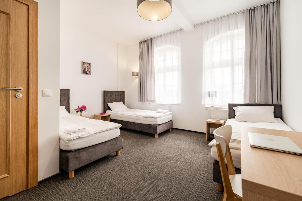 Domus Mariae Gietrzwald Hostel Екстериор снимка