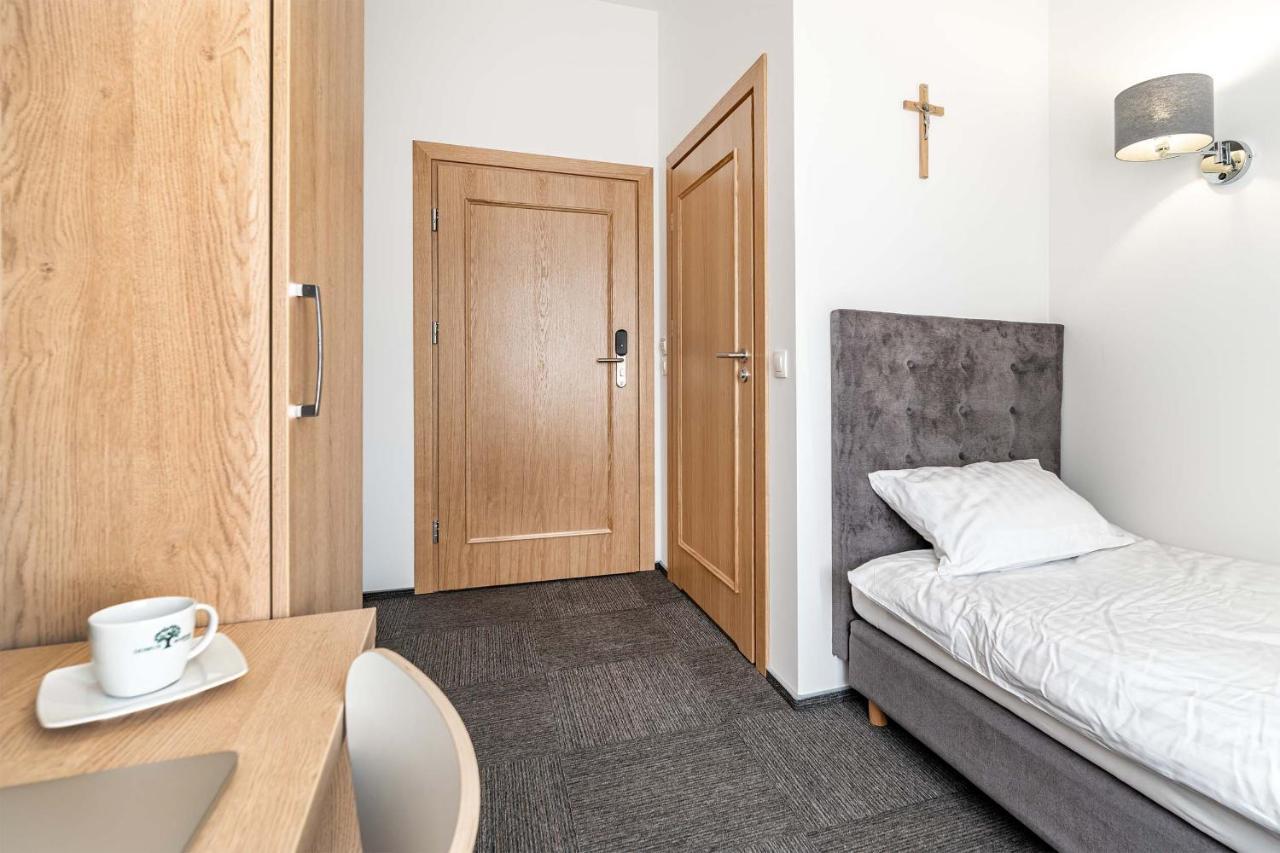 Domus Mariae Gietrzwald Hostel Екстериор снимка